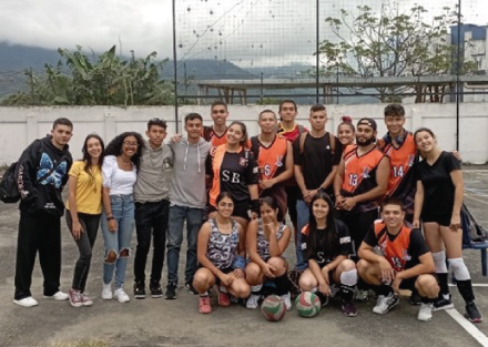 Somos subcampeones en el I Torneo mixto de voleibol en Armenia